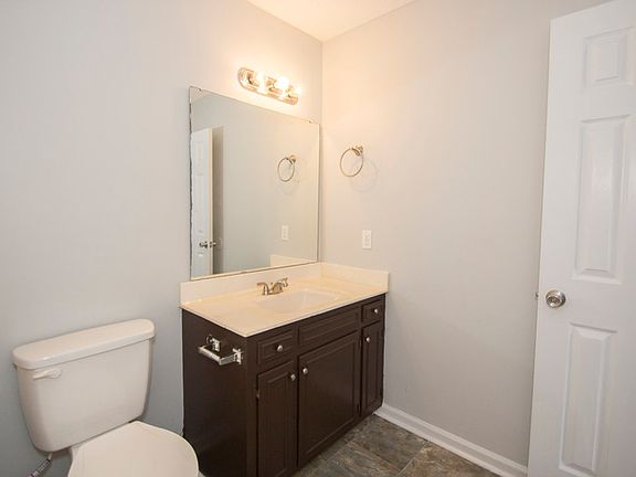 4th image of 203 Sparkleberry Ln