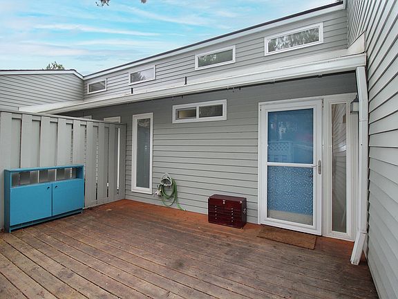 3rd image of 3896 Botticelli St