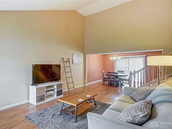 4th image of 3640 King Edward Way