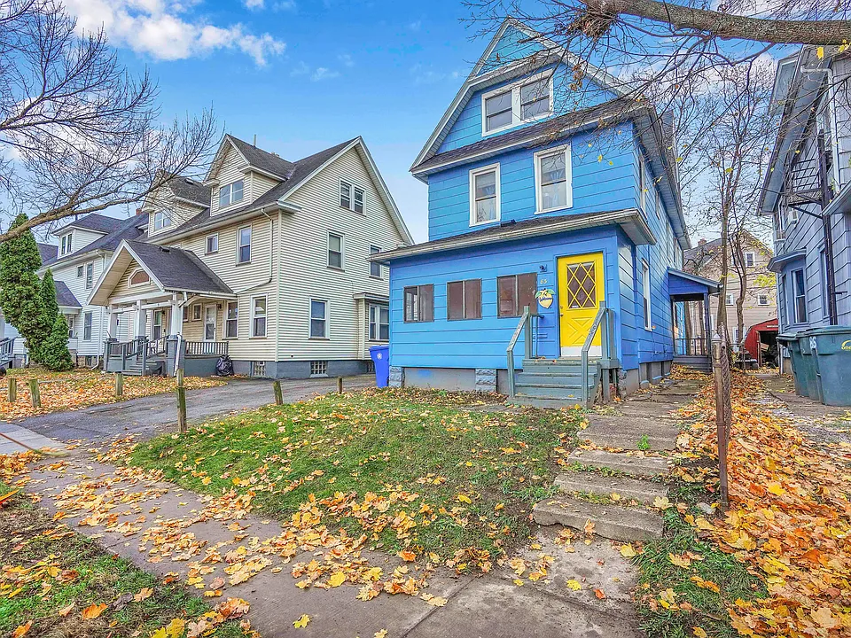 83 Pullman Ave #2