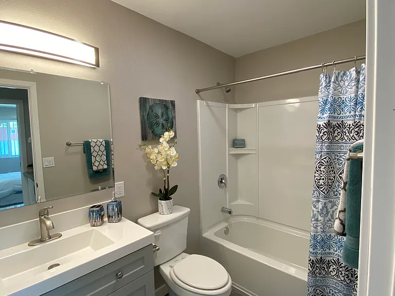The Atherton Apartments — Photo 30