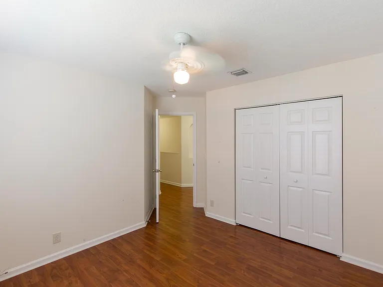 13513 Fountain View Blvd — Photo 16