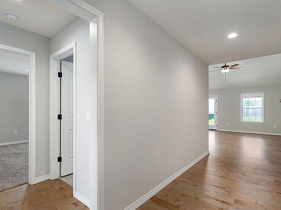 5th image of 5607 W Pine Street