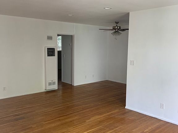 2nd image of 3636 Mentone Ave APT 2