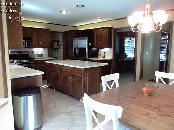 4th image of 3315 W Stoneway Dr