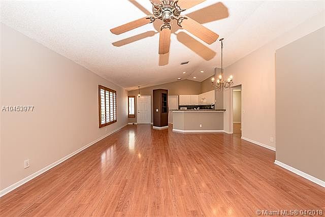 1st image of 774 San Remo Dr