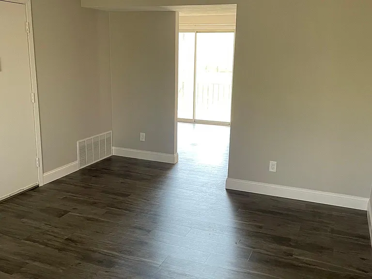 106 Floss Mar Ct #3E — Photo 12