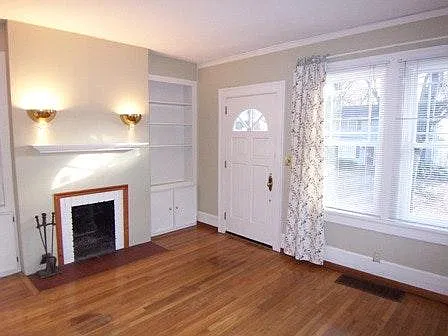 1176 Holly Street NW — Photo 2