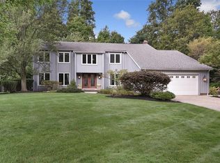 468 Lassiter Dr, Highland Heights, OH 44143