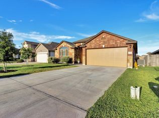 216 Geode Ln, Jarrell, TX 76537