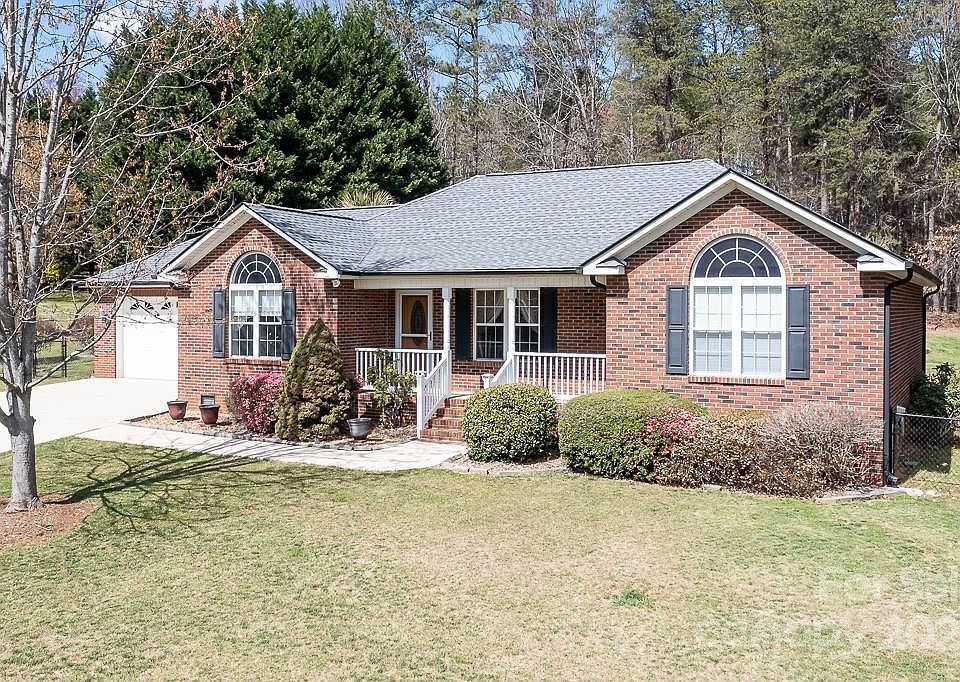 1st image of 7164 Windy Oaks Dr