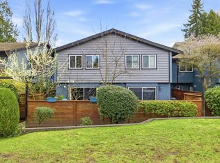 988 Howie Ave, Coquitlam, BC V3J 1T3