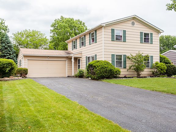 3rd image of 18 Aconbury Dr