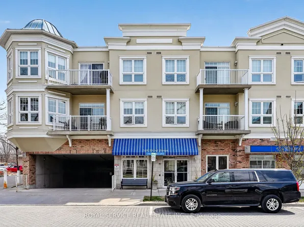 148 3rd St #206, Cobourg, ON K9A 5X2