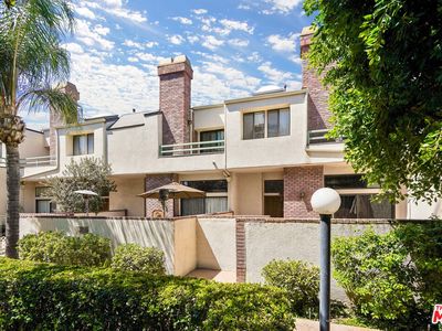 18739 Hatteras St Unit 55, Tarzana, CA, 91356