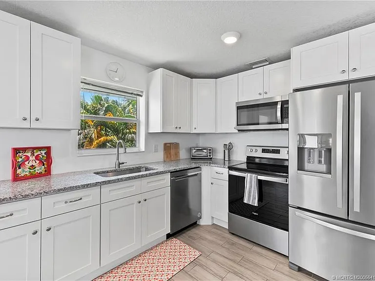 2929 SE Ocean Blvd #F10 — Photo 8