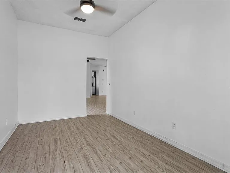 5673 Parkview Lake Dr — Photo 29