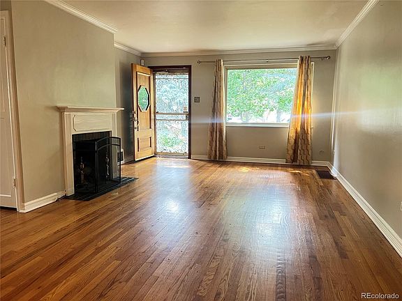 3rd image of 1012 Locust St