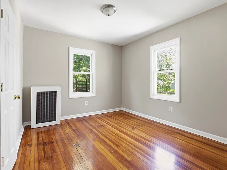 323-325 Myrtle Ave #2 — Photo 11