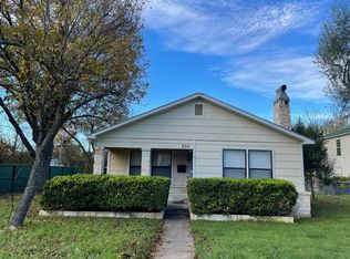 329 Jefferson St W, Kerrville, TX 78028