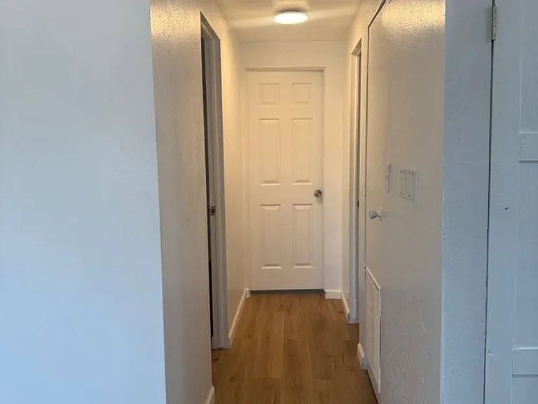 6820 N Blue Blvd — Photo 12