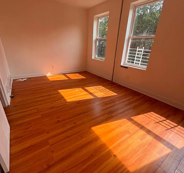 91 Elliott Ave #2