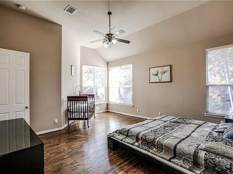 4533 Delaina Dr — Photo 10
