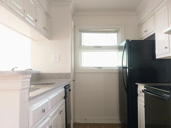 Stainless steel appliances to be installed!