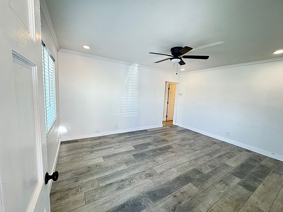 5th image of 5422 Churchward St