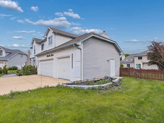 2nd image of 6 Sunshine Ct