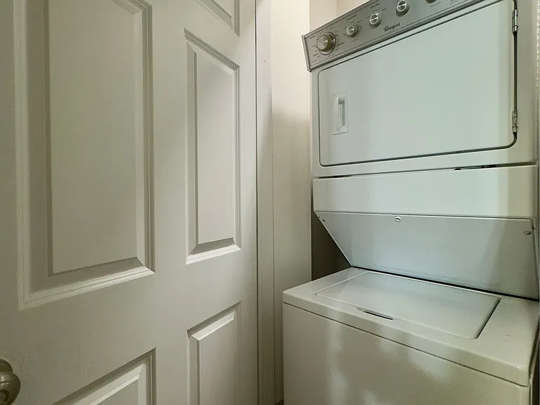 Apartment Units in Downtown, Baltimore, MD! — Photo 10