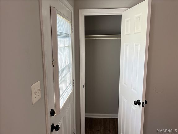 4th image of 6459 Pinebrook Dr