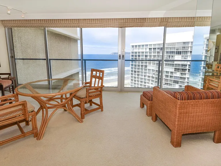 1750 Avenida Del Mundo #1406 — Photo 9
