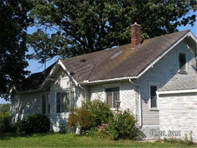1st image of 1702 HAWTHORNE Street E