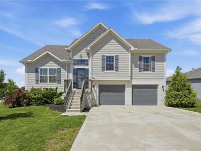 729 SE Juniper Dr, Blue Springs, MO, 64014