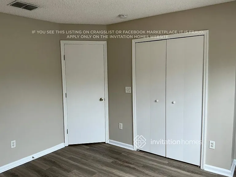 13581 Ashford Wood Ct E — Photo 16