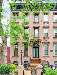 297 President Street in Carroll Gardens
