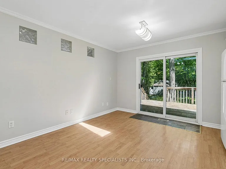 782 Hastings Ave — Photo 25