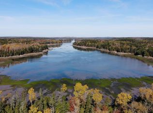35 Coffins Neck Rd, Lubec, ME 04652