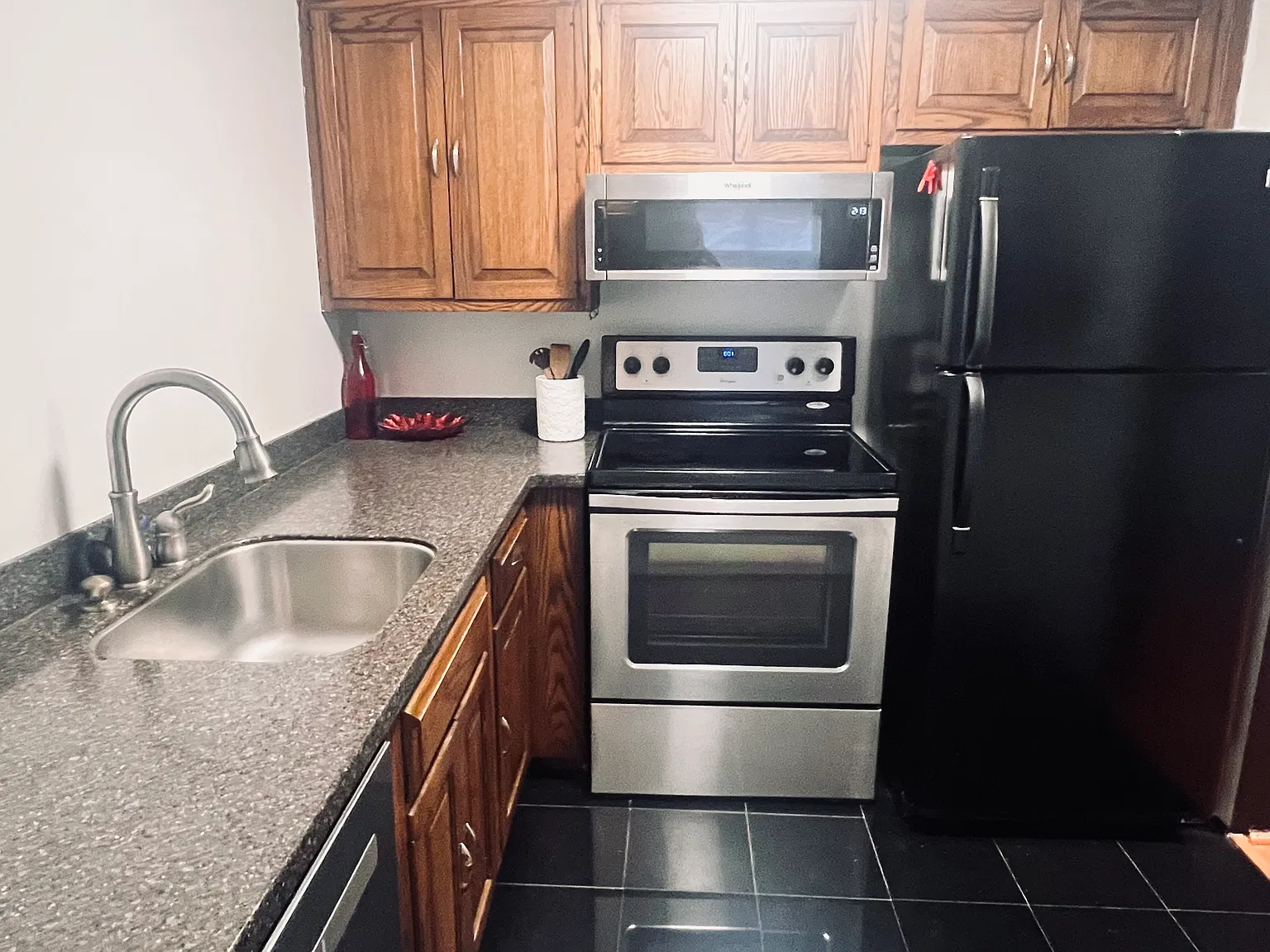 1 bed, 664 sqft, $1,700 — Photo 4