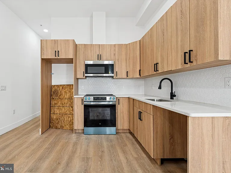 2424 W Thompson St #3 — Photo 10