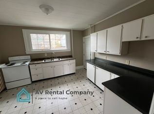 408 Oak St #1, Ishpeming, MI 49849