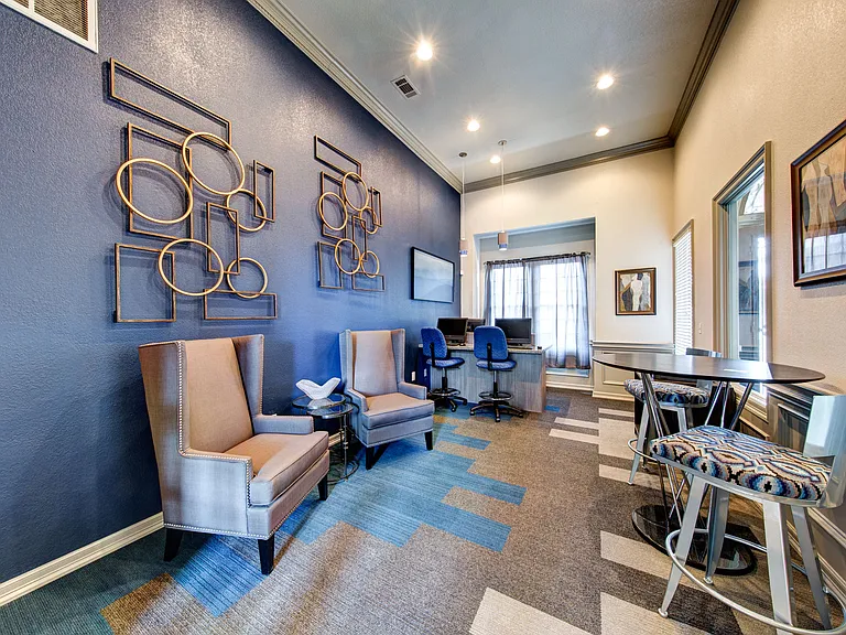 Regency Dell Ranch Apartments — Photo 5