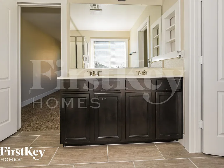 7380 Benlomond Ave — Photo 9