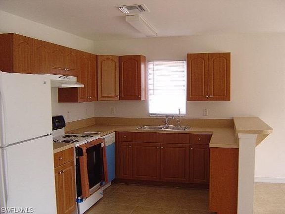 3rd image of 214 Hightower Ave S