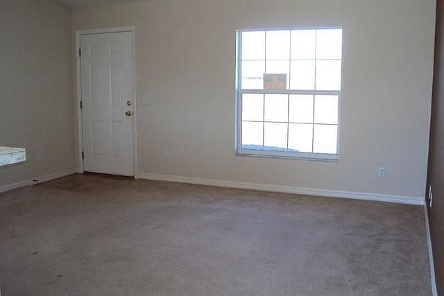 2nd image of 2 Juniper Circle Rd