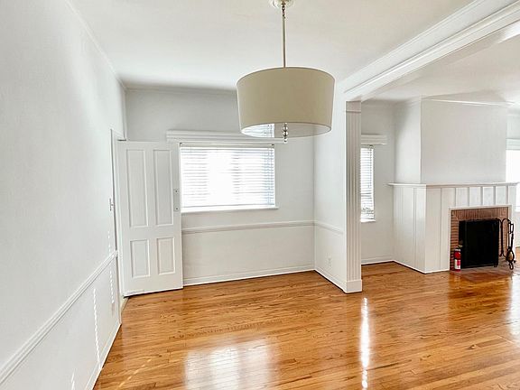 4th image of 106 N Edgemont St #4