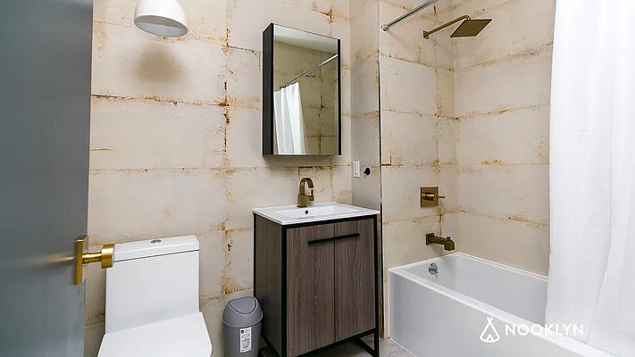 Rented by Nooklyn NYC LLC | media 28