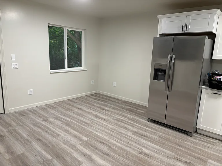 1020 E Lowell Ave — Photo 5