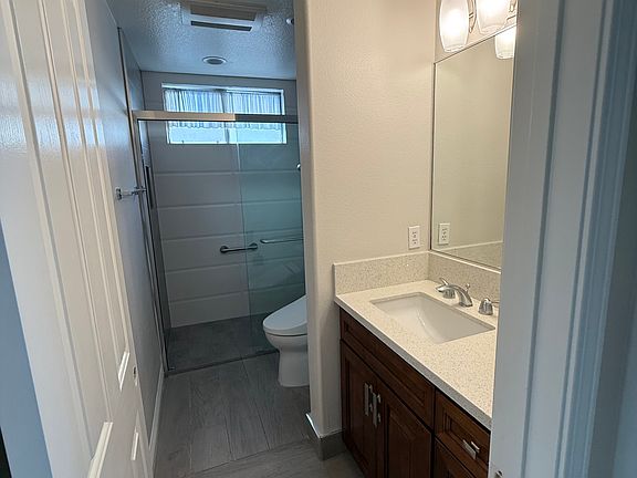 Downstairs Full Bath